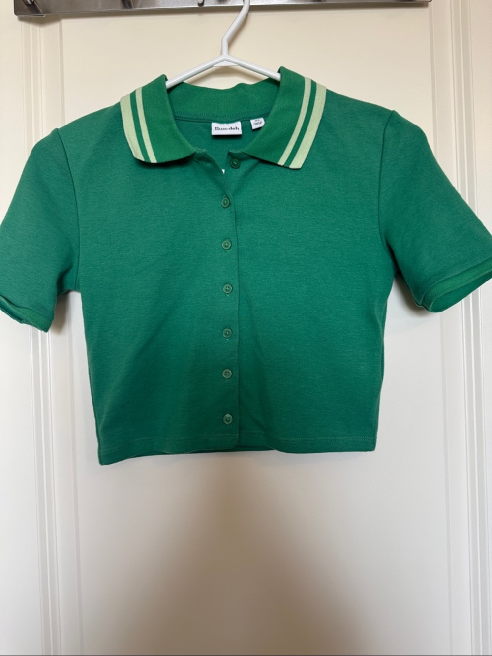 Aritzia Green Cropped Polo with Cream Double-Stripe Collar